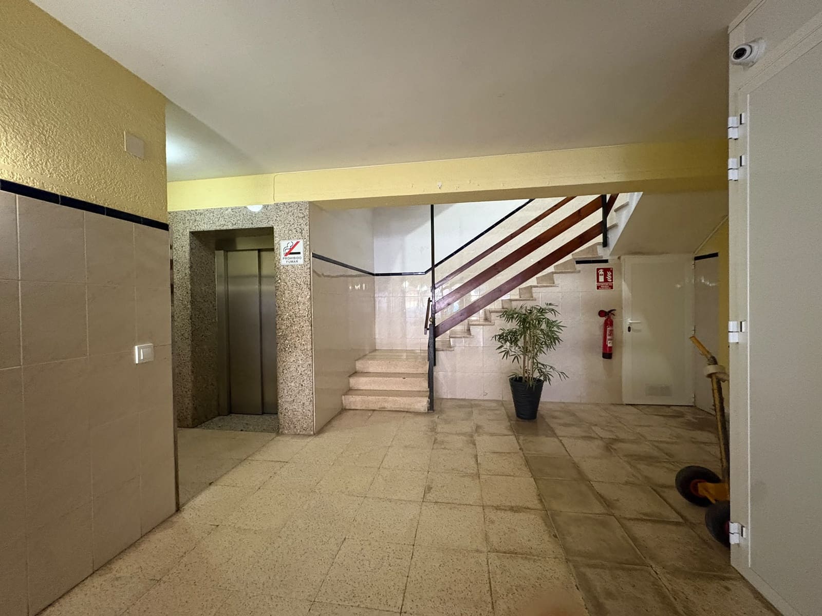 4 sovrum Lägenhet till salu i Denia - 210 000 € (Ref: 9979280)