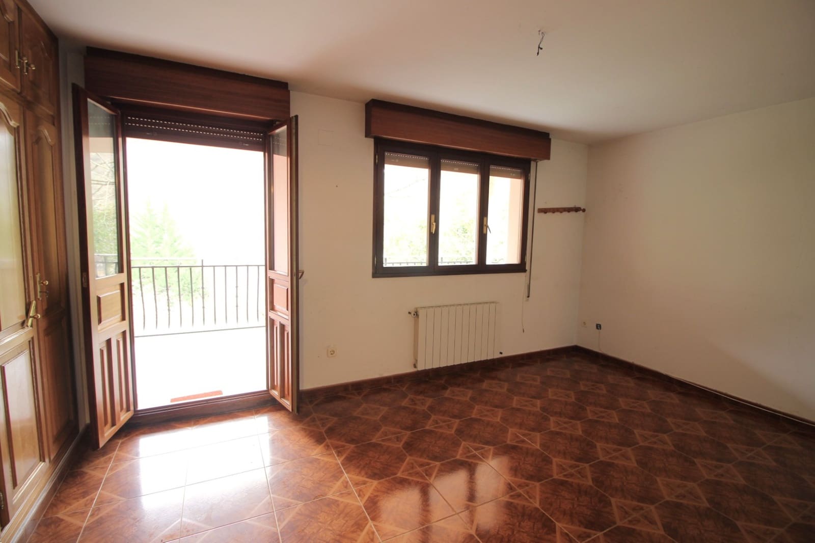 5 soveværelse Finca/Landehus til salg i Amieva med garage - € 290.000 (Ref: 8873243)