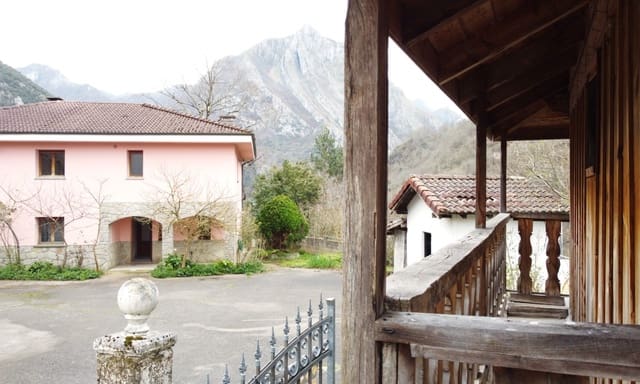 5 sypialnia Finka/Dom wiejski na sprzedaż w Amieva z garażem - 290 000 € (Ref: 8873243)