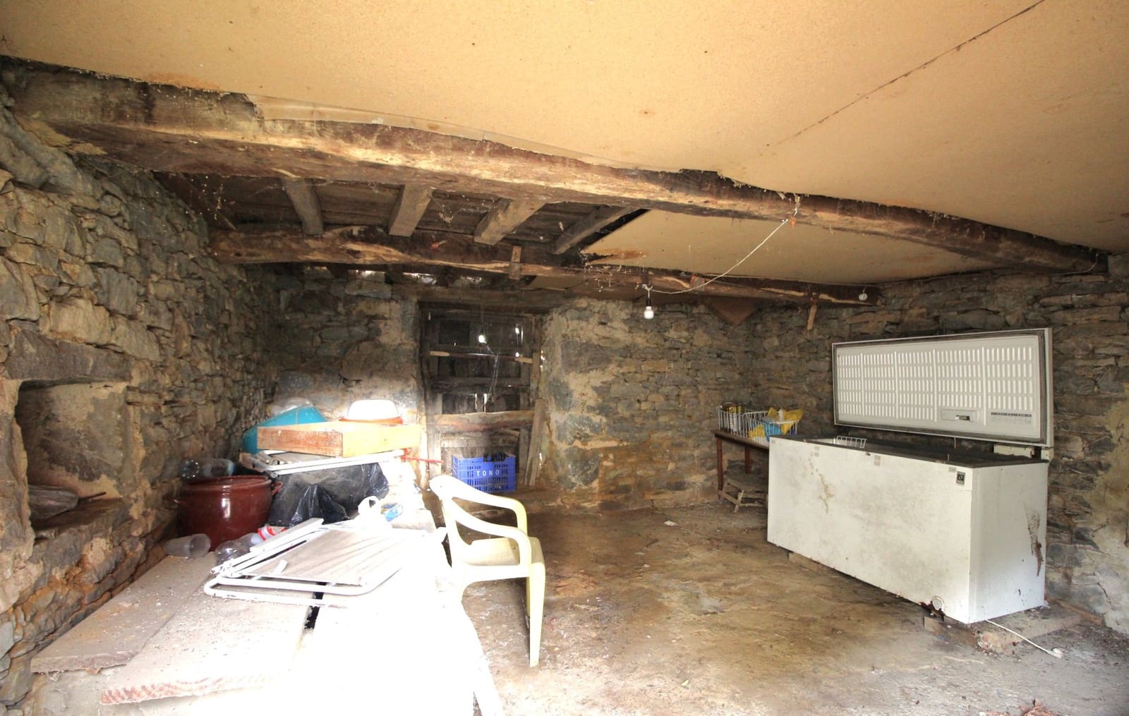 4 soverom Finca/Herregård til salgs i Salas med garasje - € 235 000 (Ref: 8945582)