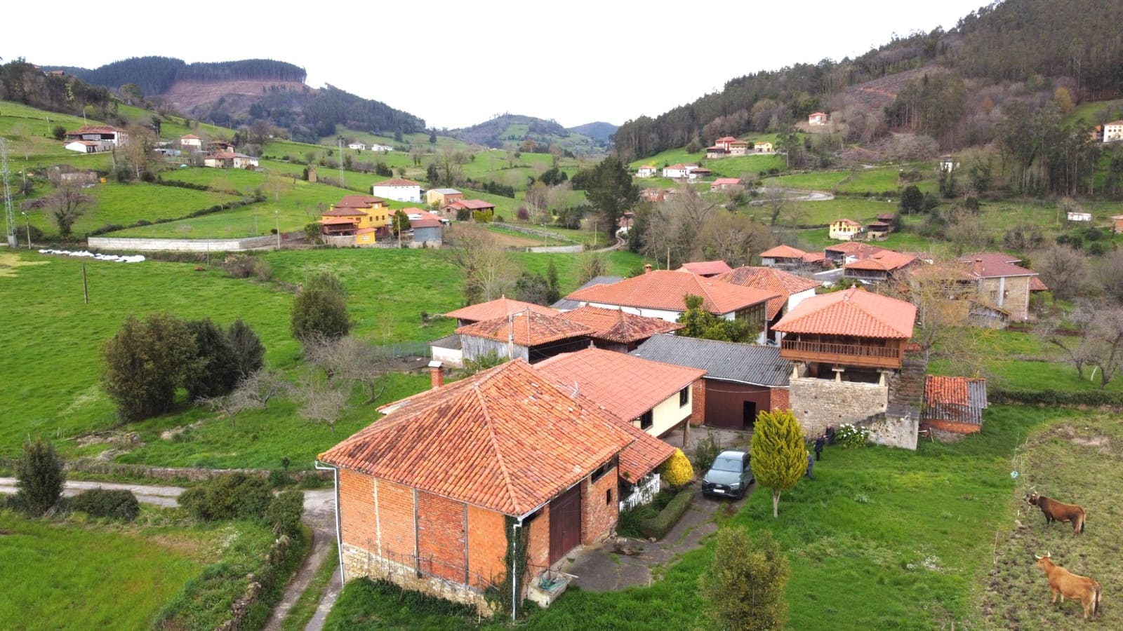 4 soverom Finca/Herregård til salgs i Salas med garasje - € 235 000 (Ref: 8945582)