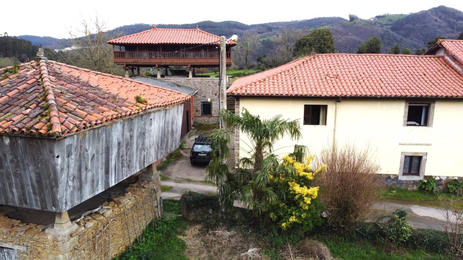 4 soverom Finca/Herregård til salgs i Salas med garasje - € 235 000 (Ref: 8945582)