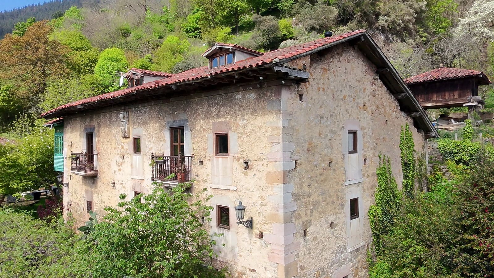 4 soveværelse Finca/Landehus til salg i Proaza - € 420.000 (Ref: 8969013)