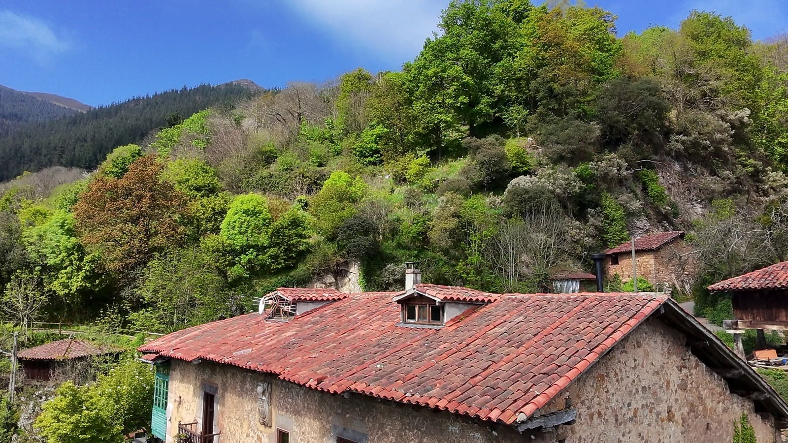 4 soveværelse Finca/Landehus til salg i Proaza - € 420.000 (Ref: 8969013)