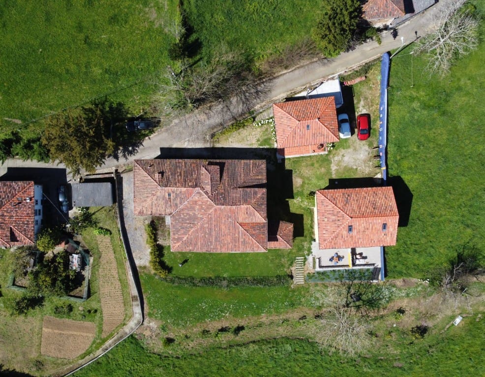 13 sovrum Finca/Hus på landet till salu i Pravia med garage - 370 000 € (Ref: 8971015)