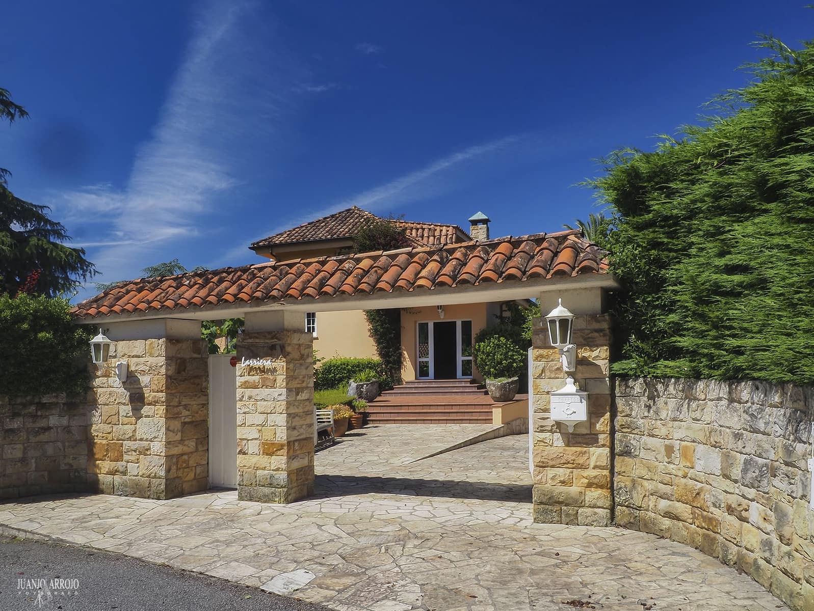 4 soveværelse Villa til salg i Gijon med swimmingpool garage - € 1.100.000 (Ref: 9000250)