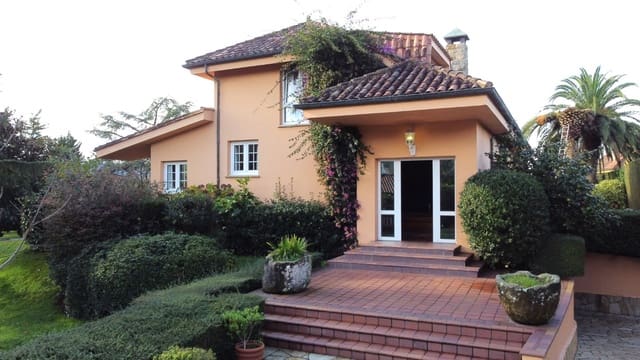 4 slaapkamer Villa te koop in Gijón met zwembad garage - € 1.100.000 (Ref: 9000250)