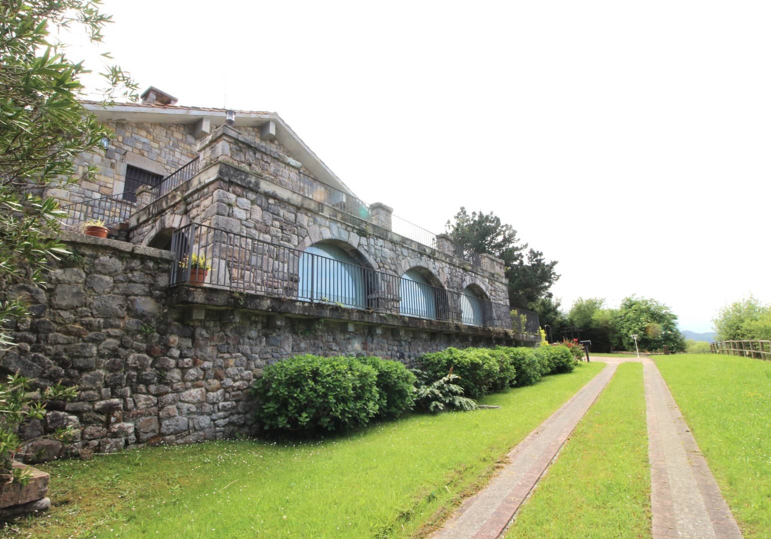 5 soveværelse Villa til salg i Llanes med garage - € 1.050.000 (Ref: 9022043)