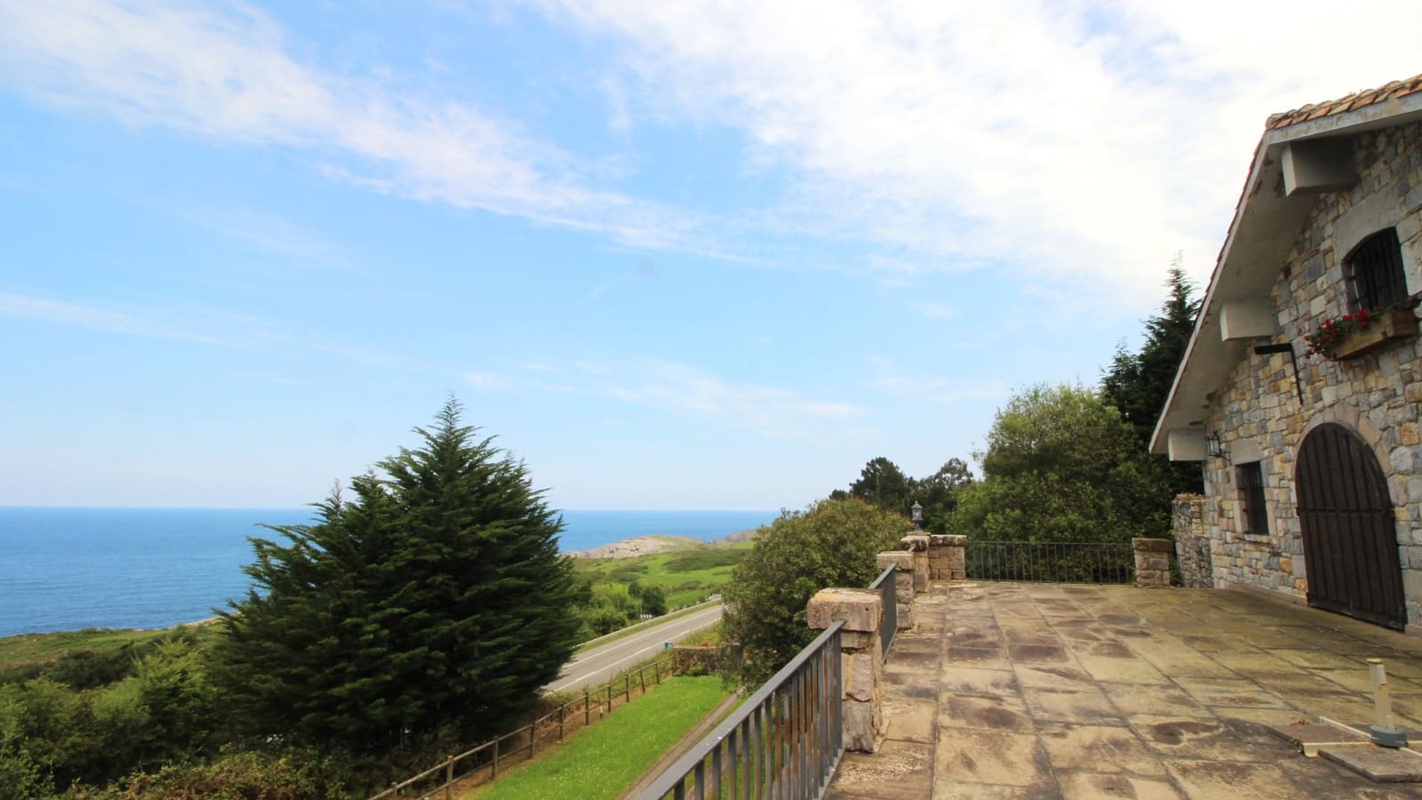 5 soveværelse Villa til salg i Llanes med garage - € 1.050.000 (Ref: 9022043)