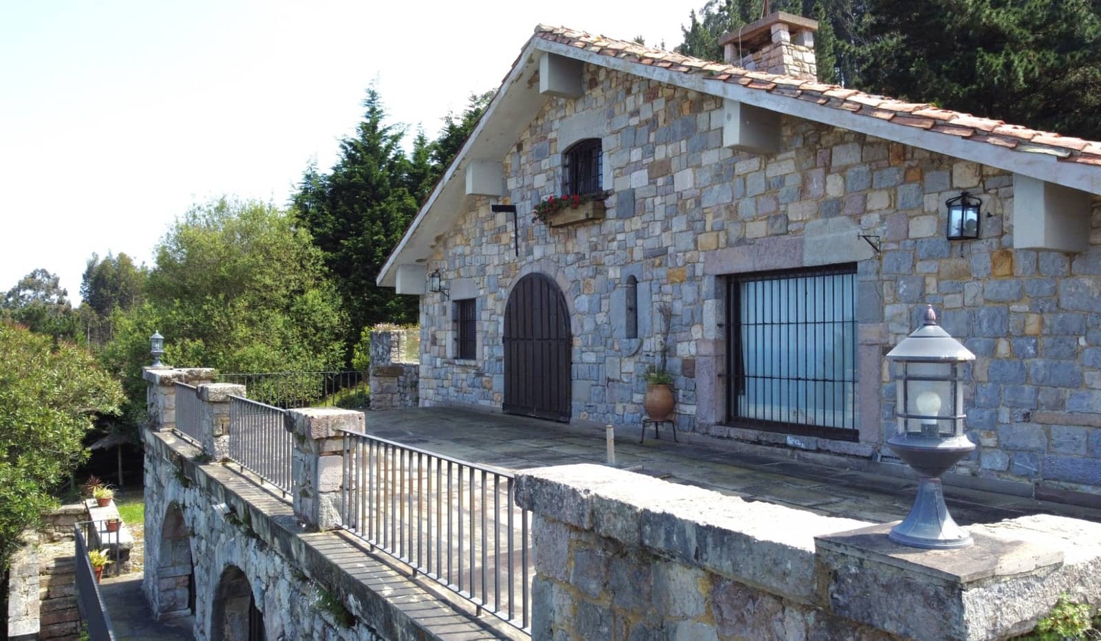 5 soveværelse Villa til salg i Llanes med garage - € 1.050.000 (Ref: 9022043)