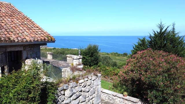 5 soverom Villa til salgs i Llanes med garasje - € 1 050 000 (Ref: 9022043)