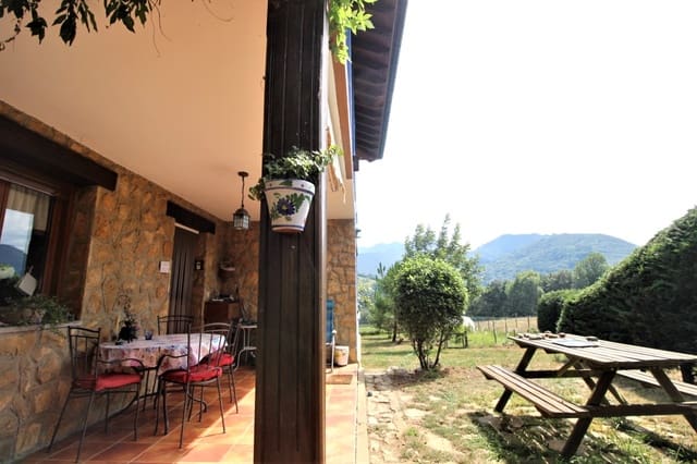 4 bedroom Finca/Country House for sale in Cangas de Onís with garage - € 420,000 (Ref: 9033469)