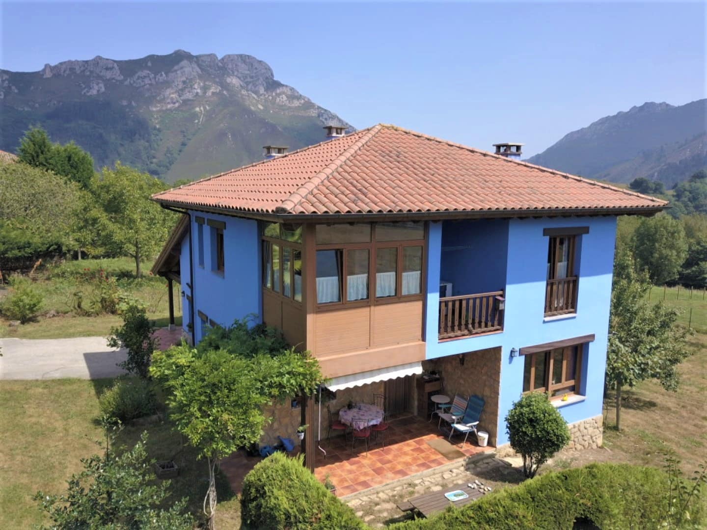 4 soveværelse Finca/Landehus til salg i Cangas de Onis med garage - € 420.000 (Ref: 9033469)