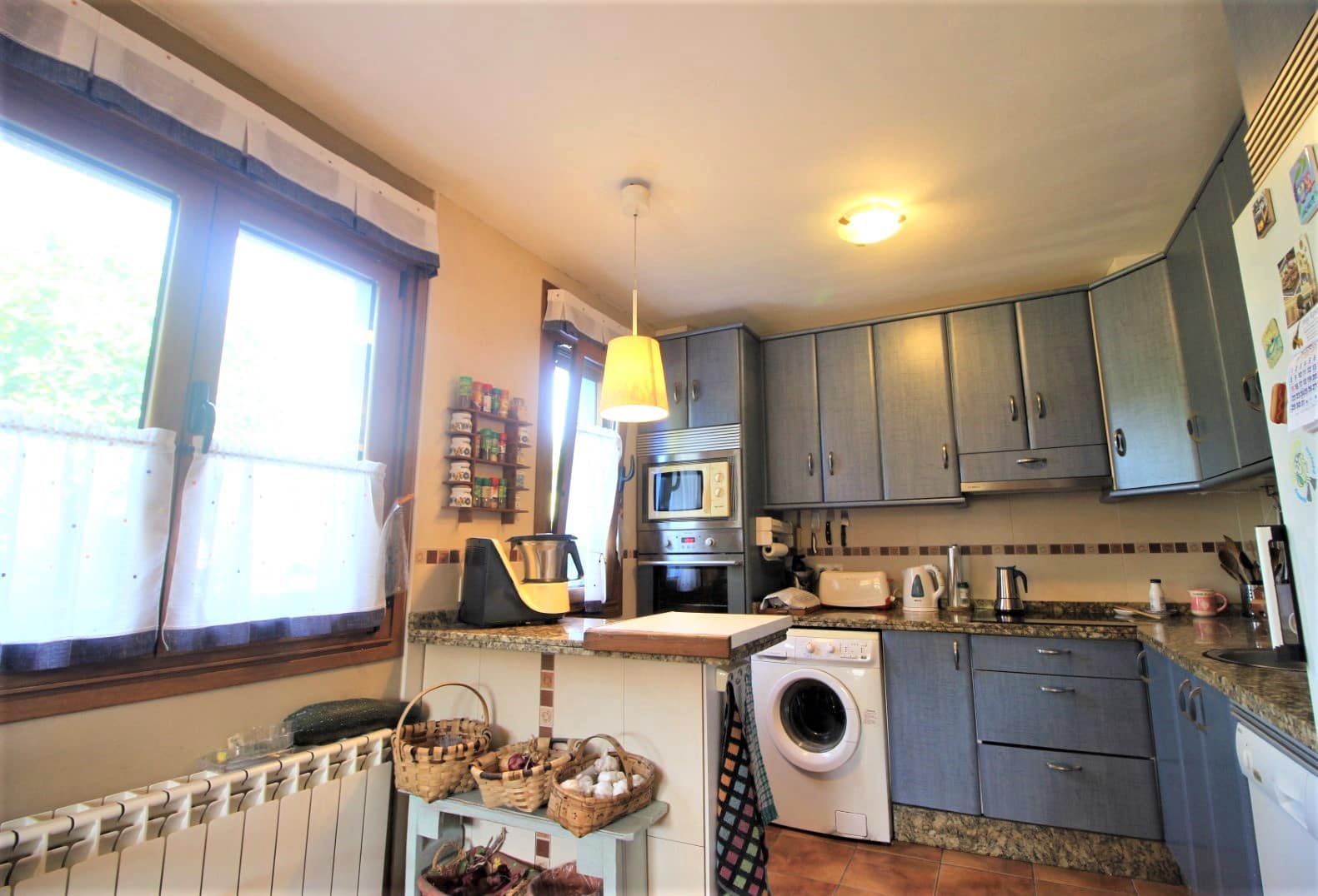 4 soveværelse Finca/Landehus til salg i Cangas de Onis med garage - € 420.000 (Ref: 9033469)