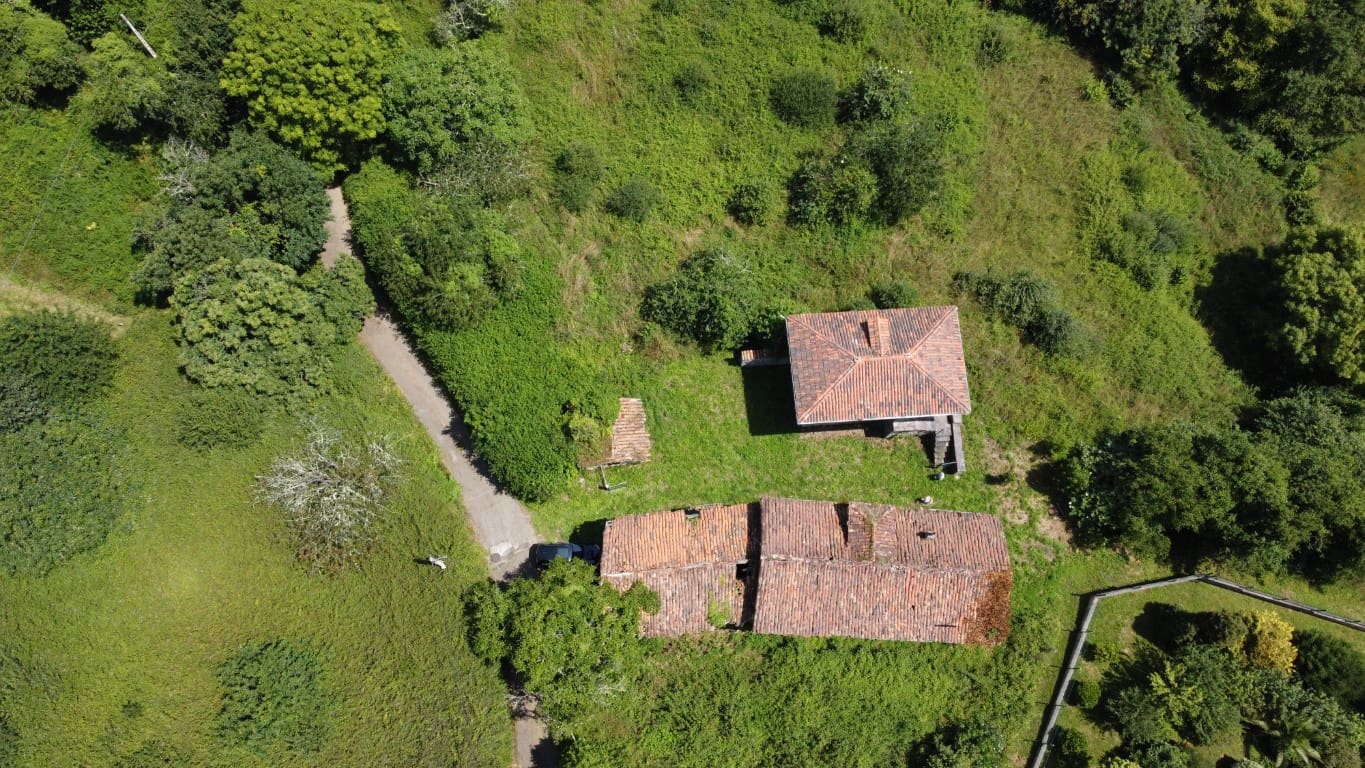 5 soveværelse Finca/Landehus til salg i Castrillon med garage - € 185.000 (Ref: 9033552)