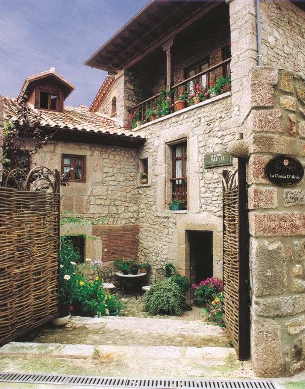 11 soveværelse Finca/Landehus til salg i Penamellera Baja - € 690.000 (Ref: 9035462)