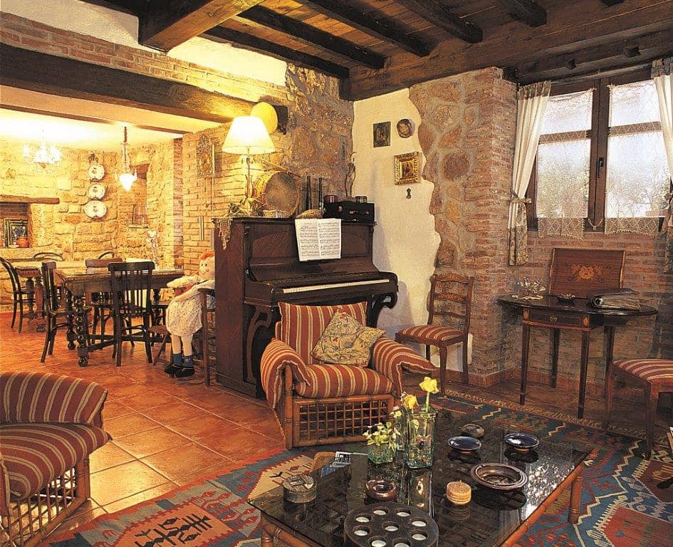 11 soveværelse Finca/Landehus til salg i Penamellera Baja - € 690.000 (Ref: 9035462)