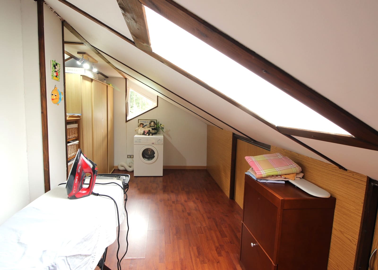 4 soveværelse Villa til salg i Parres med swimmingpool garage - € 640.000 (Ref: 9035855)