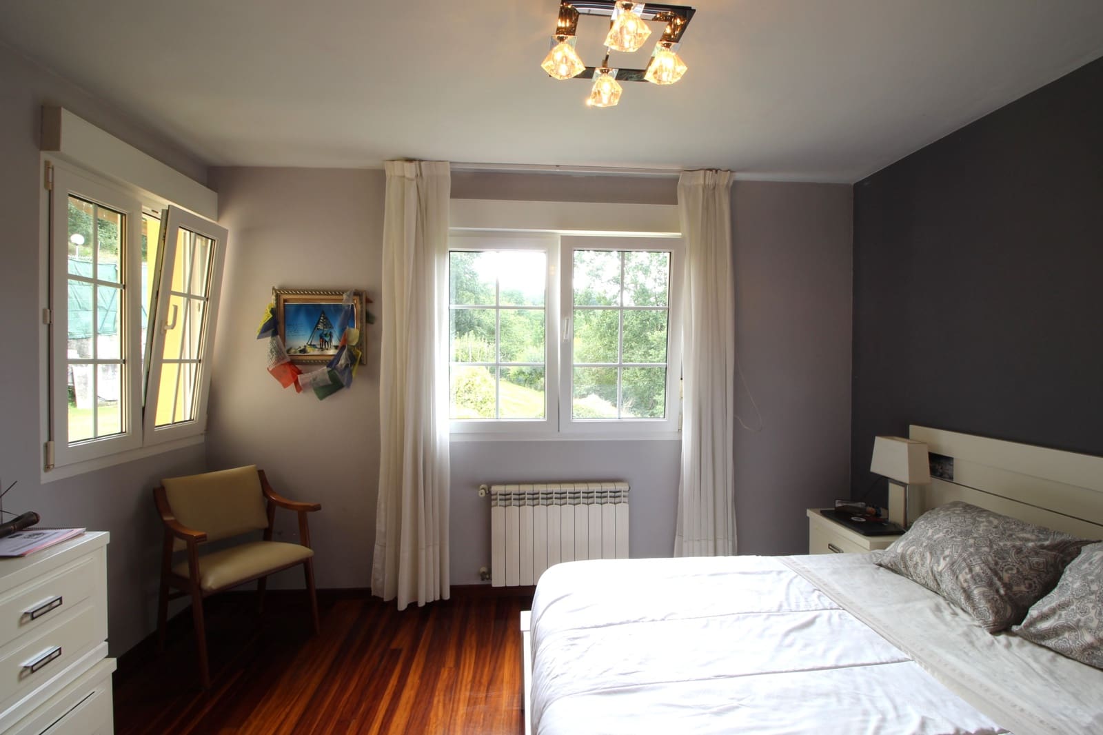 4 soveværelse Villa til salg i Parres med swimmingpool garage - € 640.000 (Ref: 9035855)