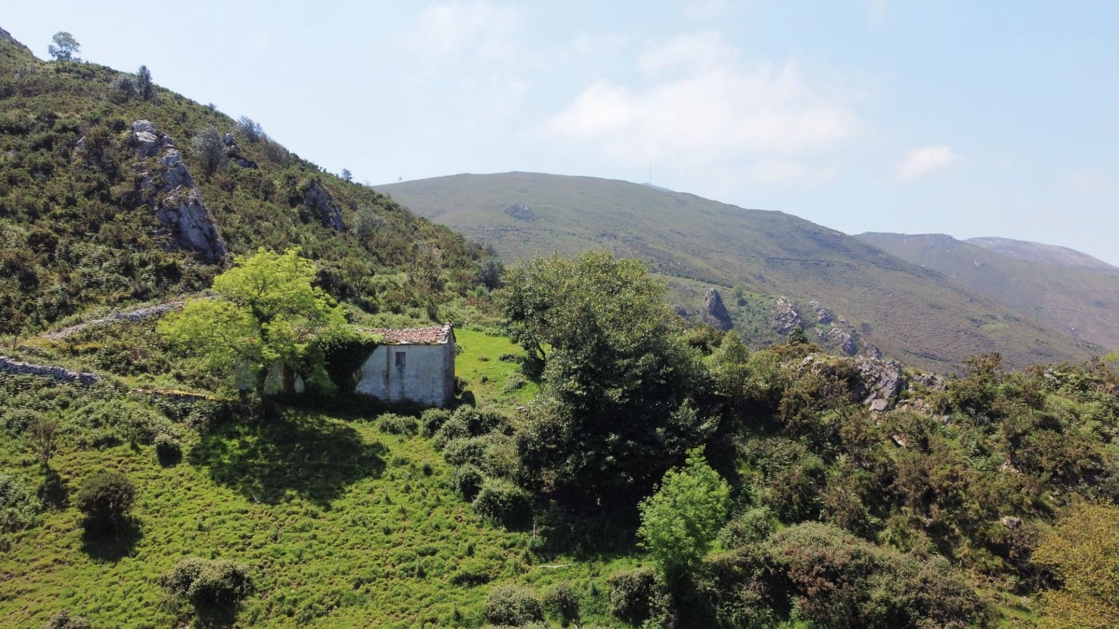 Grunde uden byggetilladelser til salg i Cudillero - € 3.400.000 (Ref: 9058150)