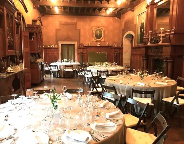 9 bedroom Finca/Country House for sale in Salas with garage - € 2,950,000 (Ref: 9061918)