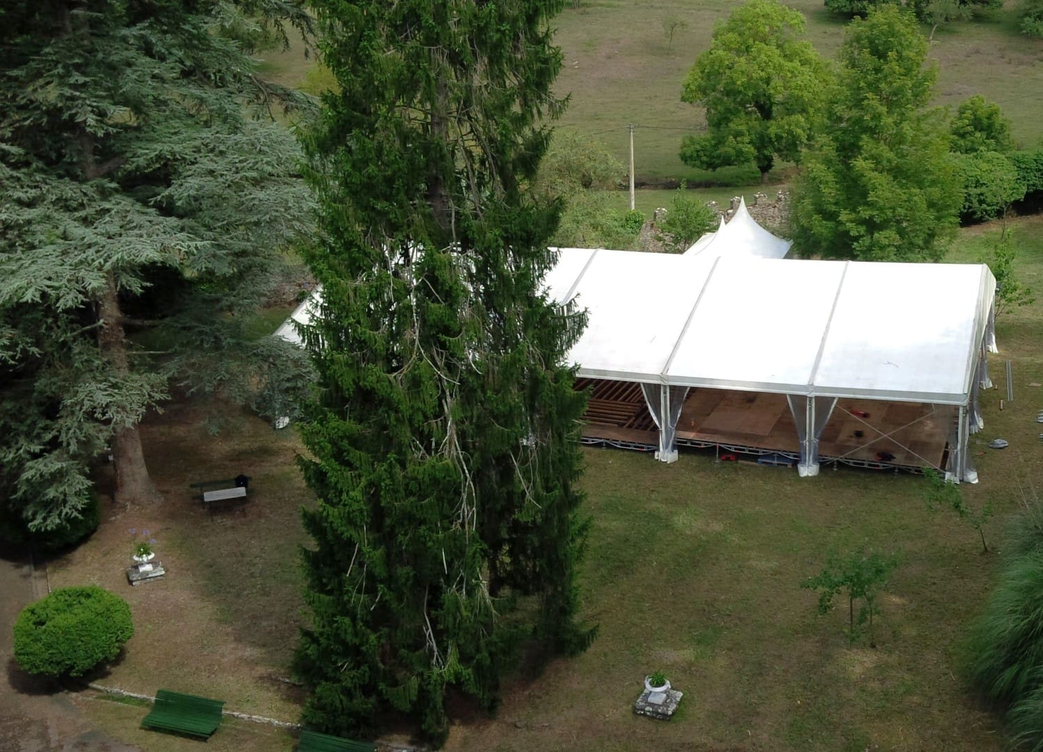 9 soveværelse Finca/Landehus til salg i Salas med garage - € 2.950.000 (Ref: 9061918)