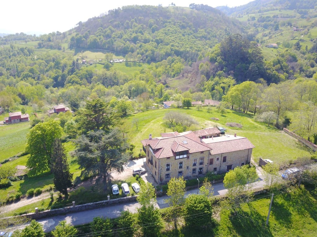 6 soveværelse Finca/Landehus til salg i Parres med garage - € 900.000 (Ref: 9104054)