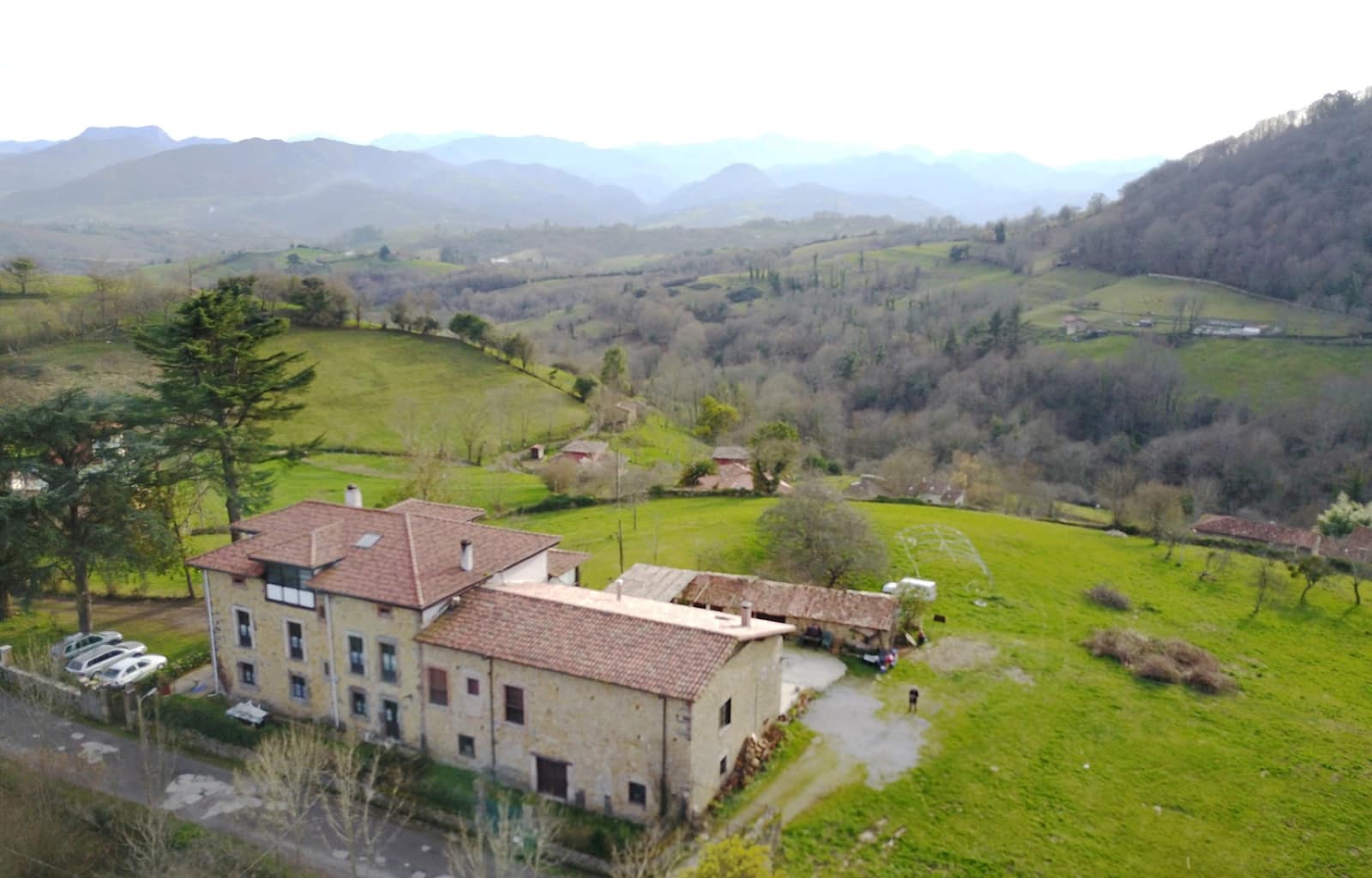 6 soveværelse Finca/Landehus til salg i Parres med garage - € 900.000 (Ref: 9104054)