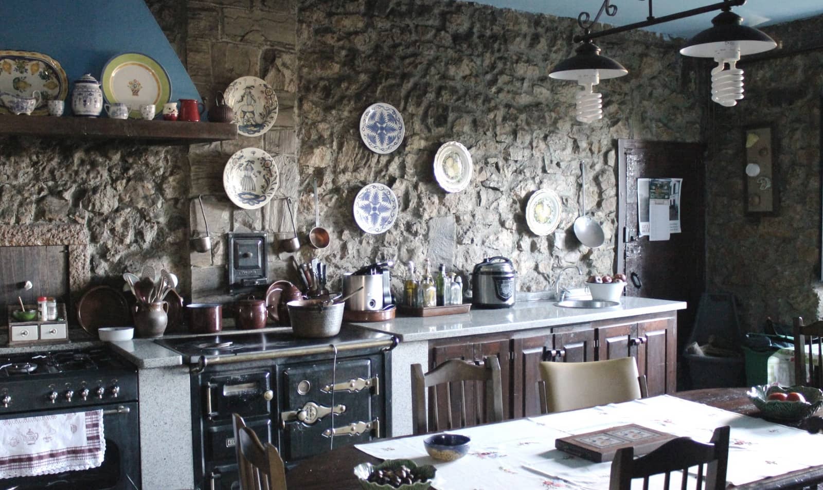 6 soveværelse Finca/Landehus til salg i Parres med garage - € 900.000 (Ref: 9104054)