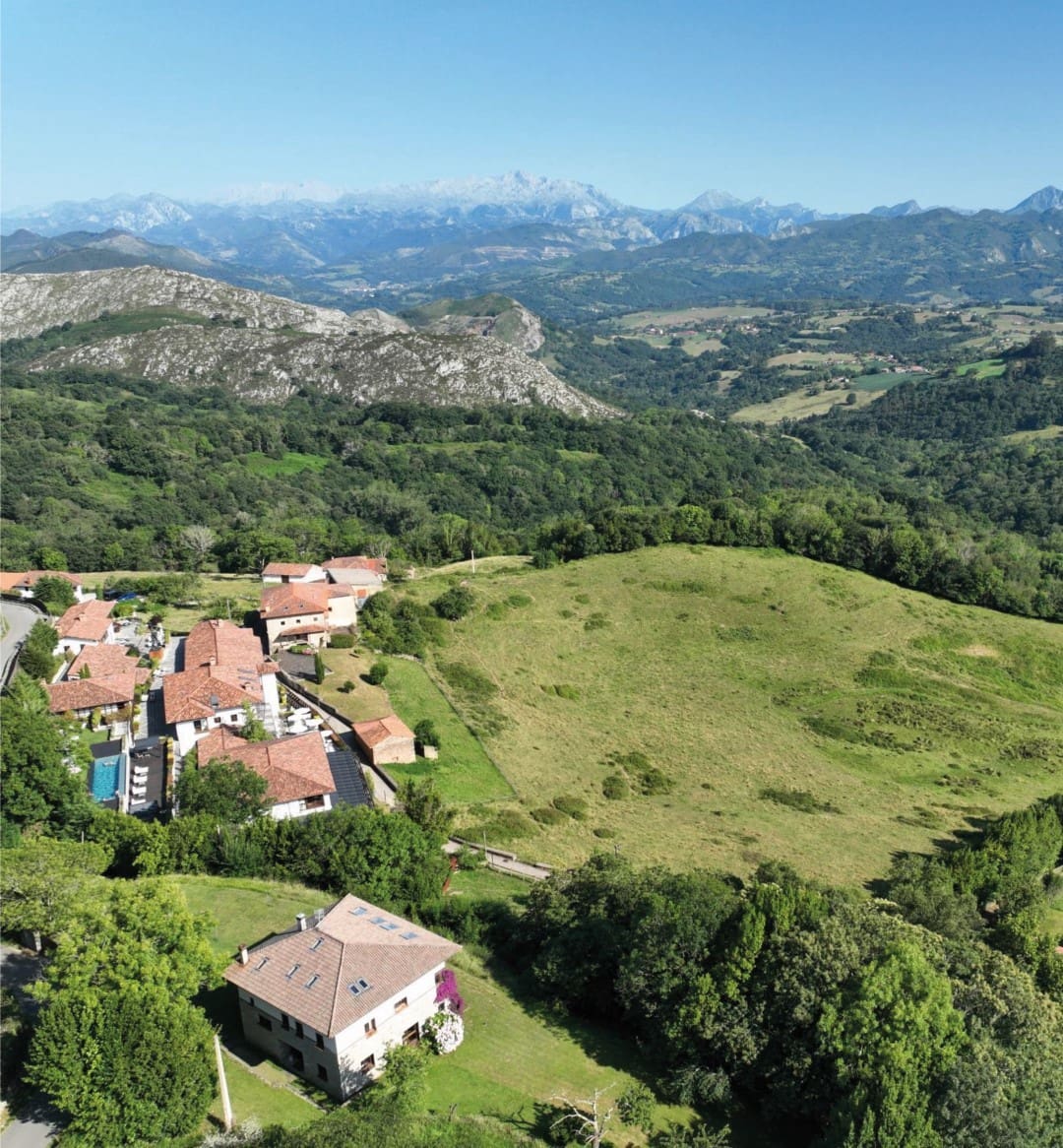 Mark till salu i Parres - 1 500 000 € (Ref: 9293861)