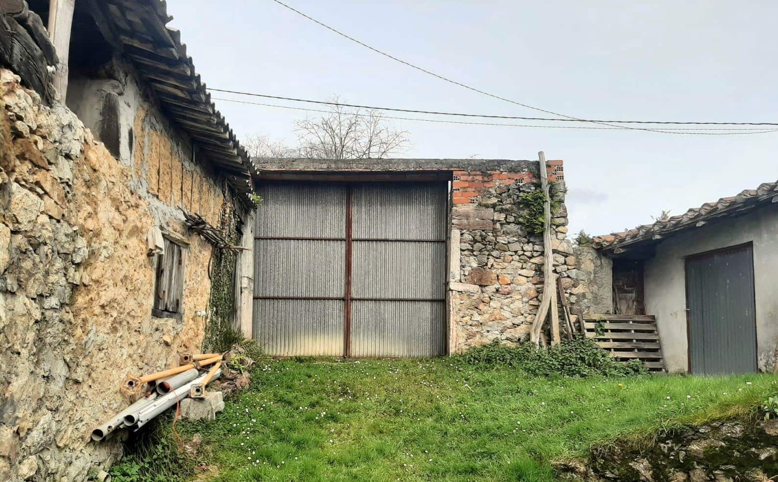 Mark till salu i Parres - 1 500 000 € (Ref: 9293861)