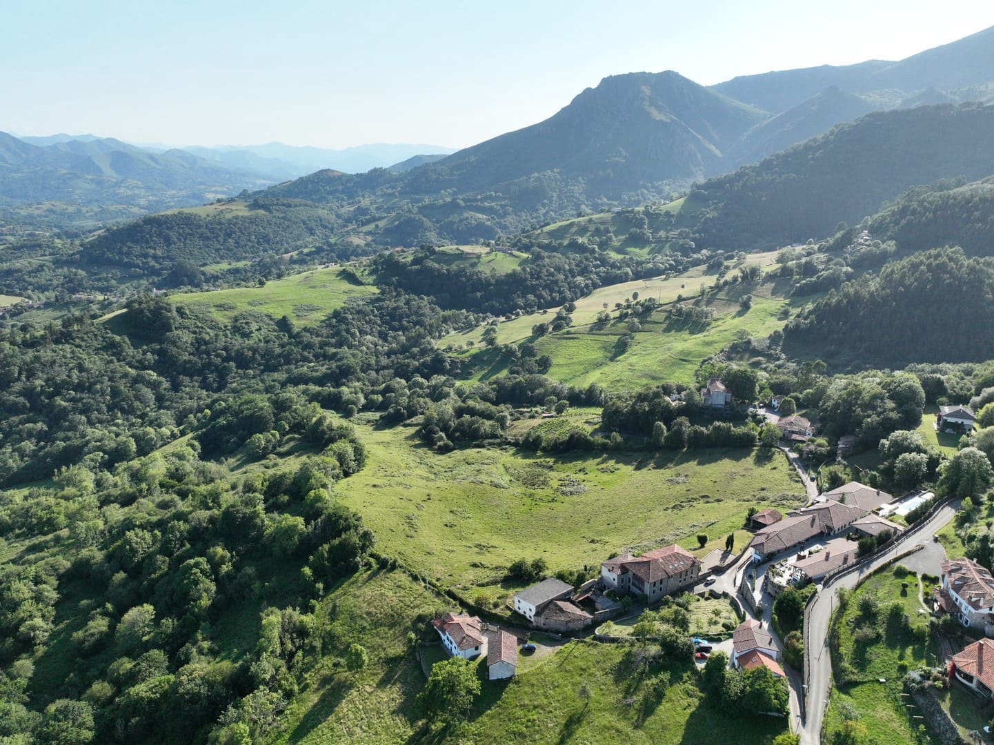 Mark till salu i Parres - 1 500 000 € (Ref: 9293861)