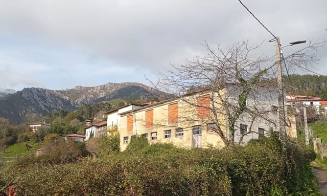 Undeveloped Land for sale in Parres - € 1,500,000 (Ref: 9293861)