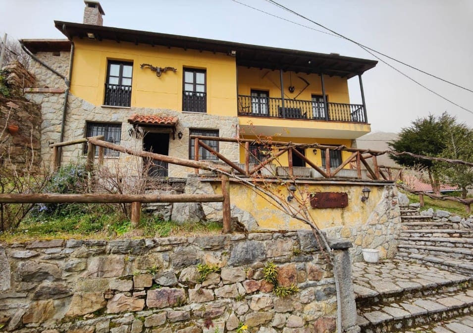 3 soveværelse Finca/Landehus til salg i Quiros - € 220.000 (Ref: 9447095)