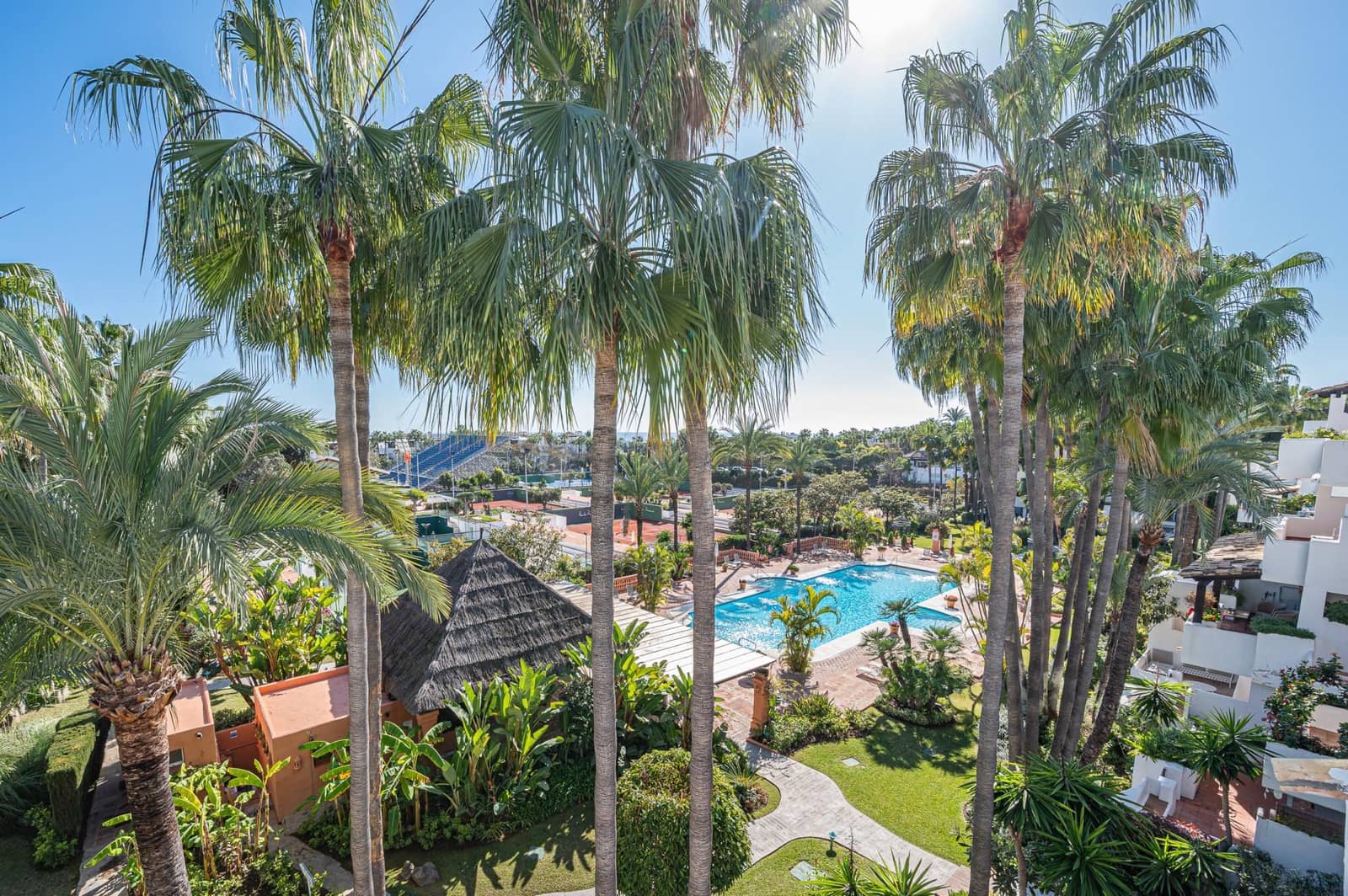 Ático de 3 habitaciones en Marbella en venta con piscina garaje - 6.750.000 € (Ref: 9610290)