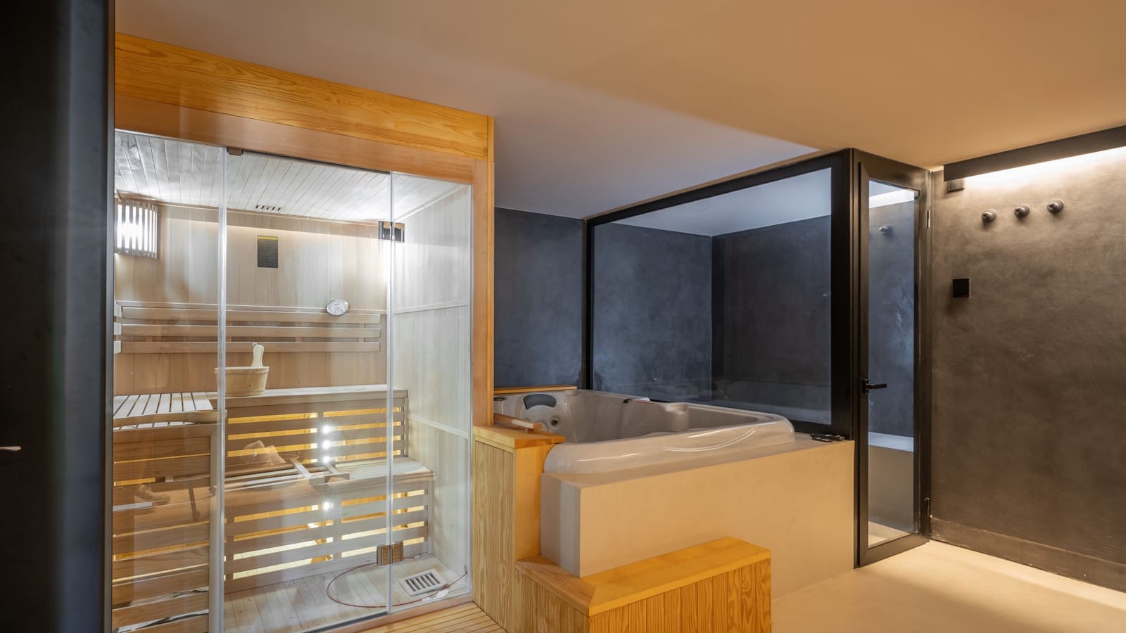 5 soveværelse Villa til salg i Marbella med swimmingpool garage - € 4.995.000 (Ref: 9614475)