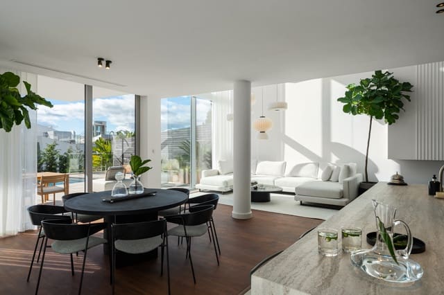4 makuuhuone Paritalo myytävänä paikassa Sierra Blanca, Marbella mukana uima-altaan 
autotalli - 3 950 000 € (Ref: 9614476)