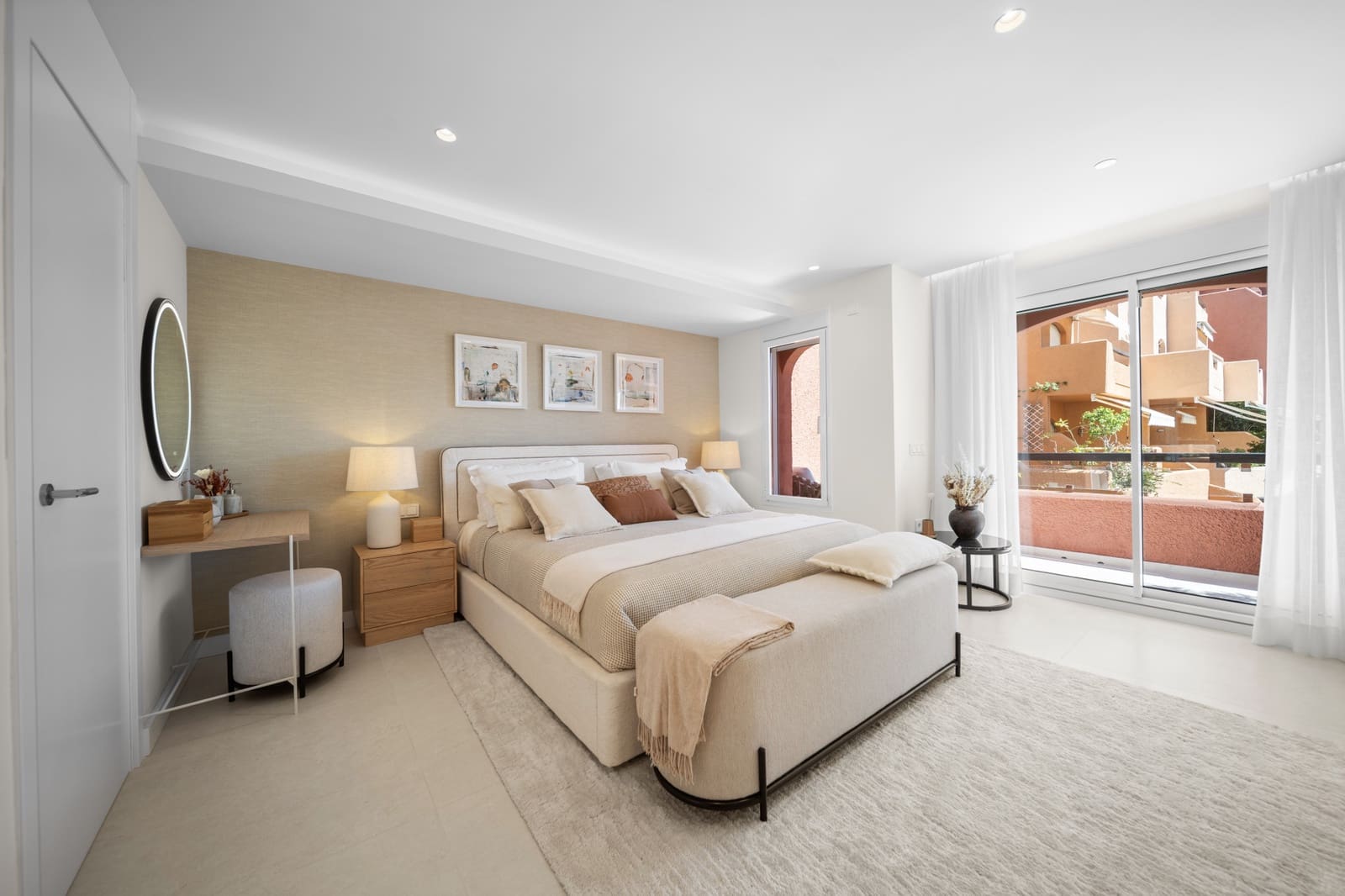 3 sypialnia Dom na sprzedaż w Marbella z basenem garażem - 1 495 000 € (Ref: 9614477)