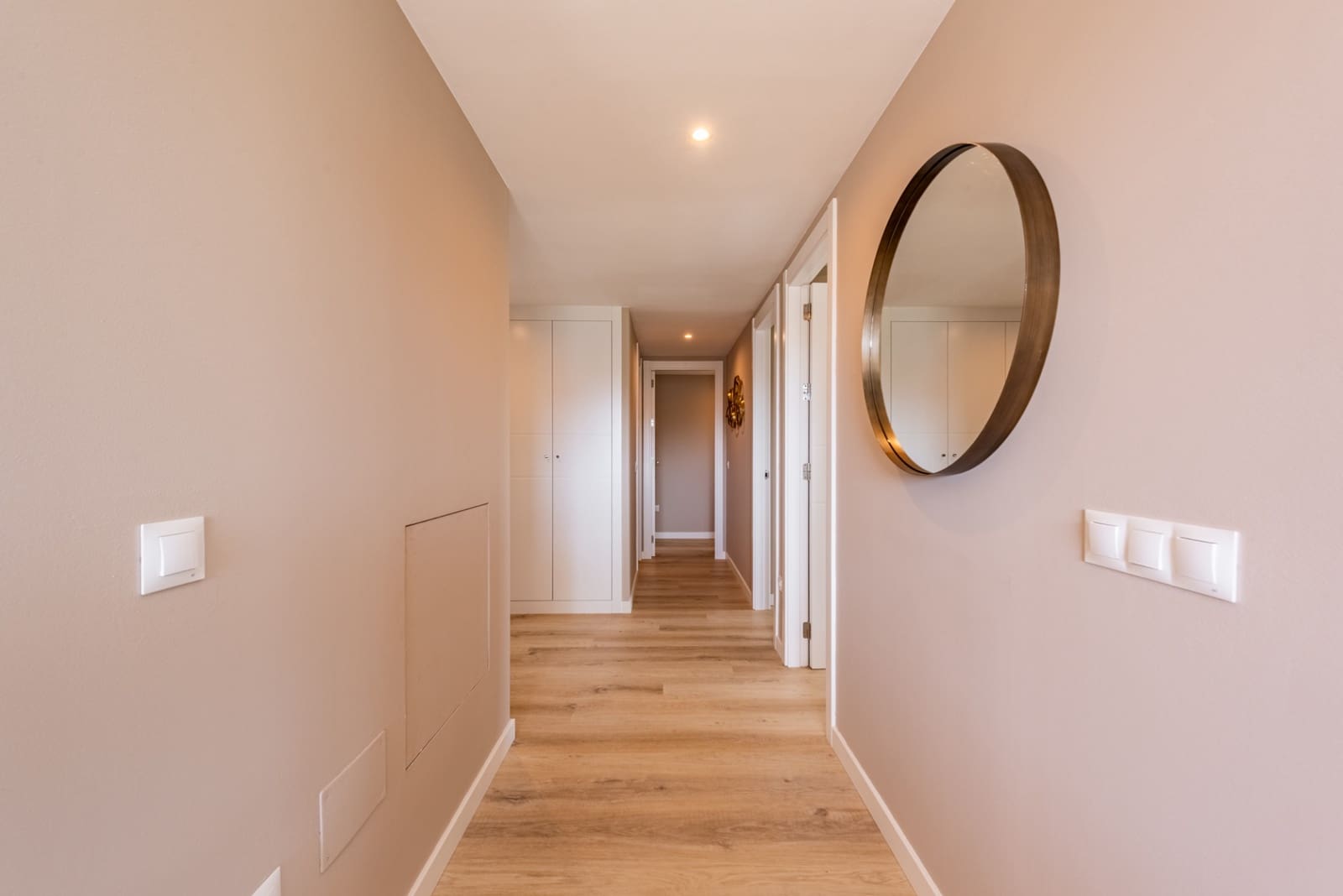 3 soverom Leilighet til salgs i Nueva Andalucia med svømmebasseng garasje - € 559 000 (Ref: 9614478)