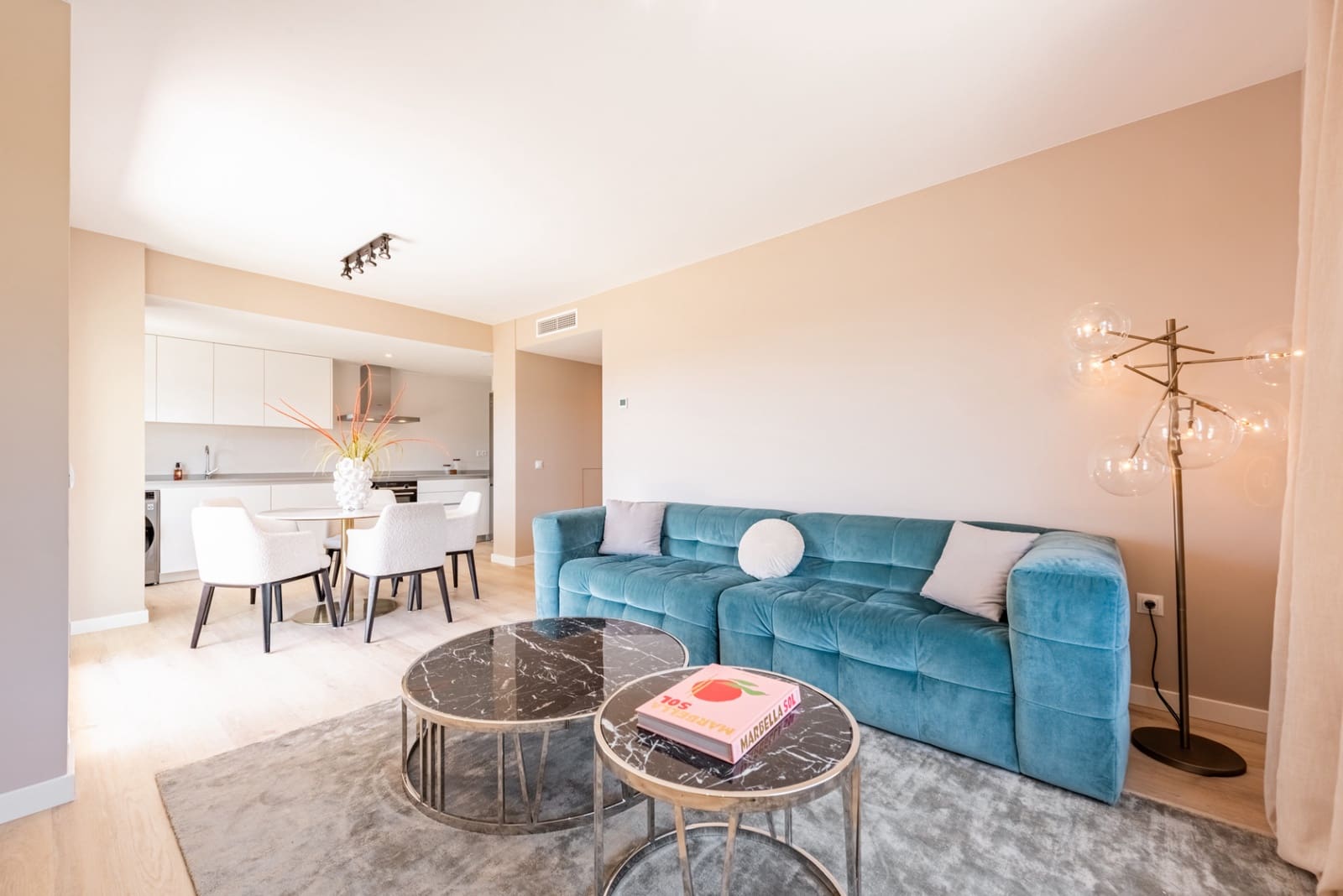 3 bedroom Apartment for sale in Nueva Andalucia with pool garage - € 559,000 (Ref: 9614478)