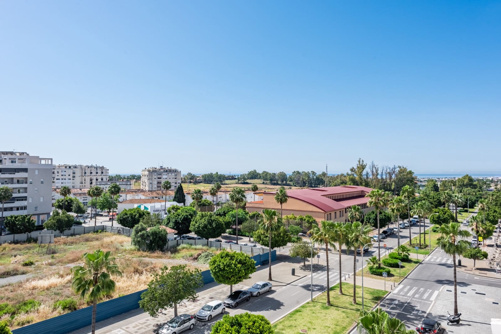 3 bedroom Apartment for sale in Nueva Andalucia with pool garage - € 559,000 (Ref: 9614478)