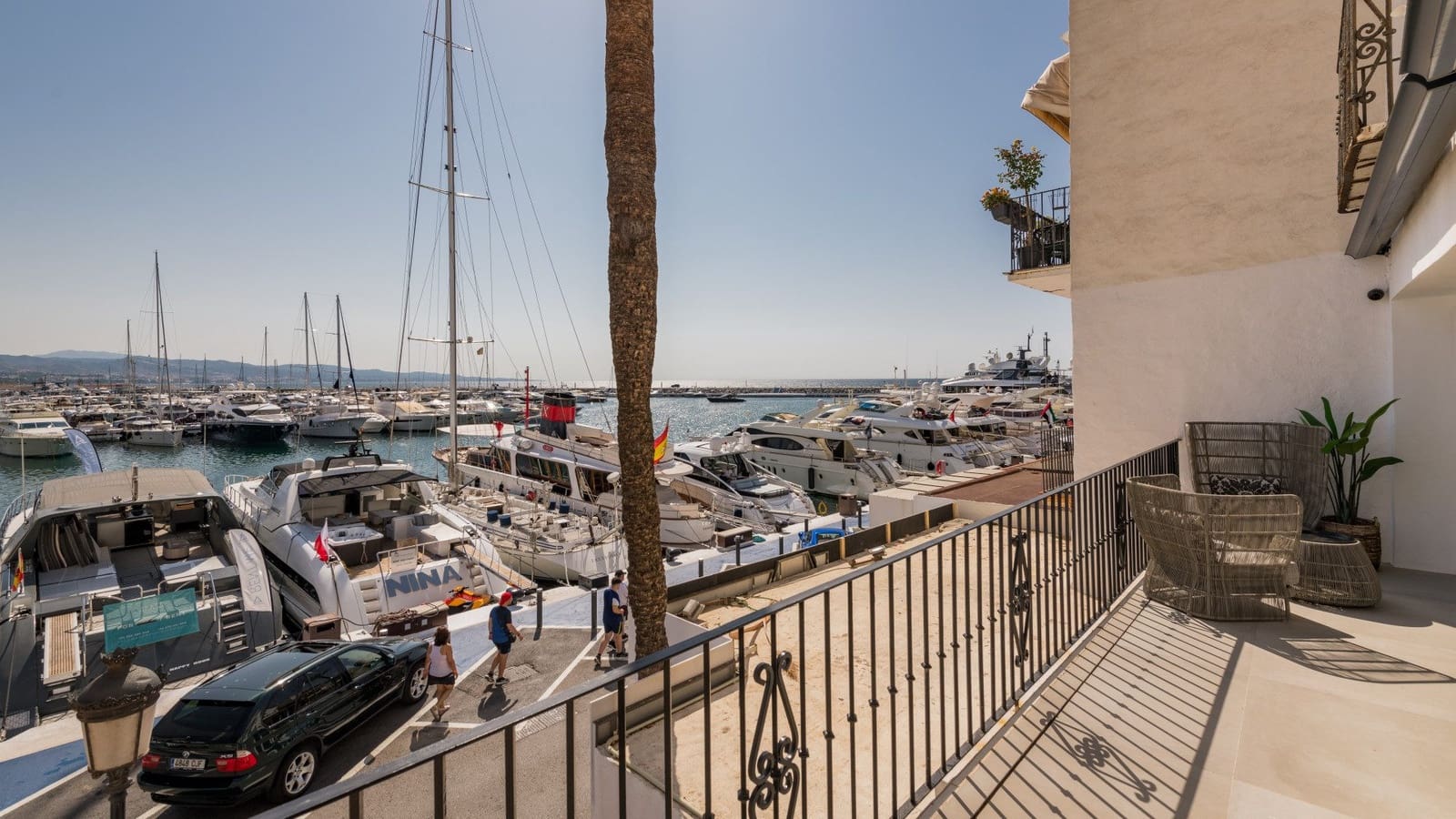 2 bedroom Apartment for sale in Marbella with garage - € 1,690,000 (Ref: 9614479)