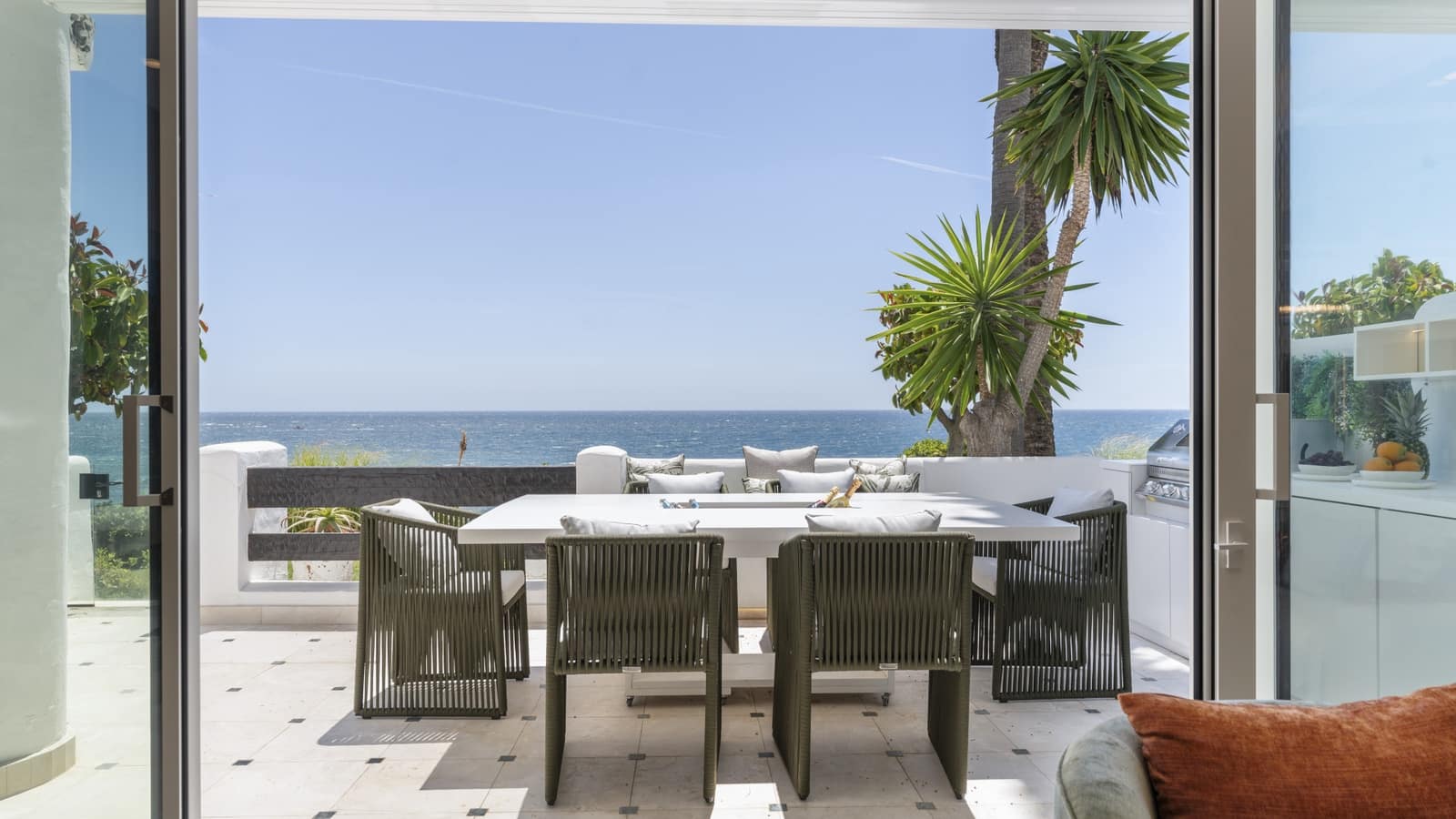 3 soverom Leilighet til salgs i Marbella med svømmebasseng garasje - € 6 450 000 (Ref: 9614480)