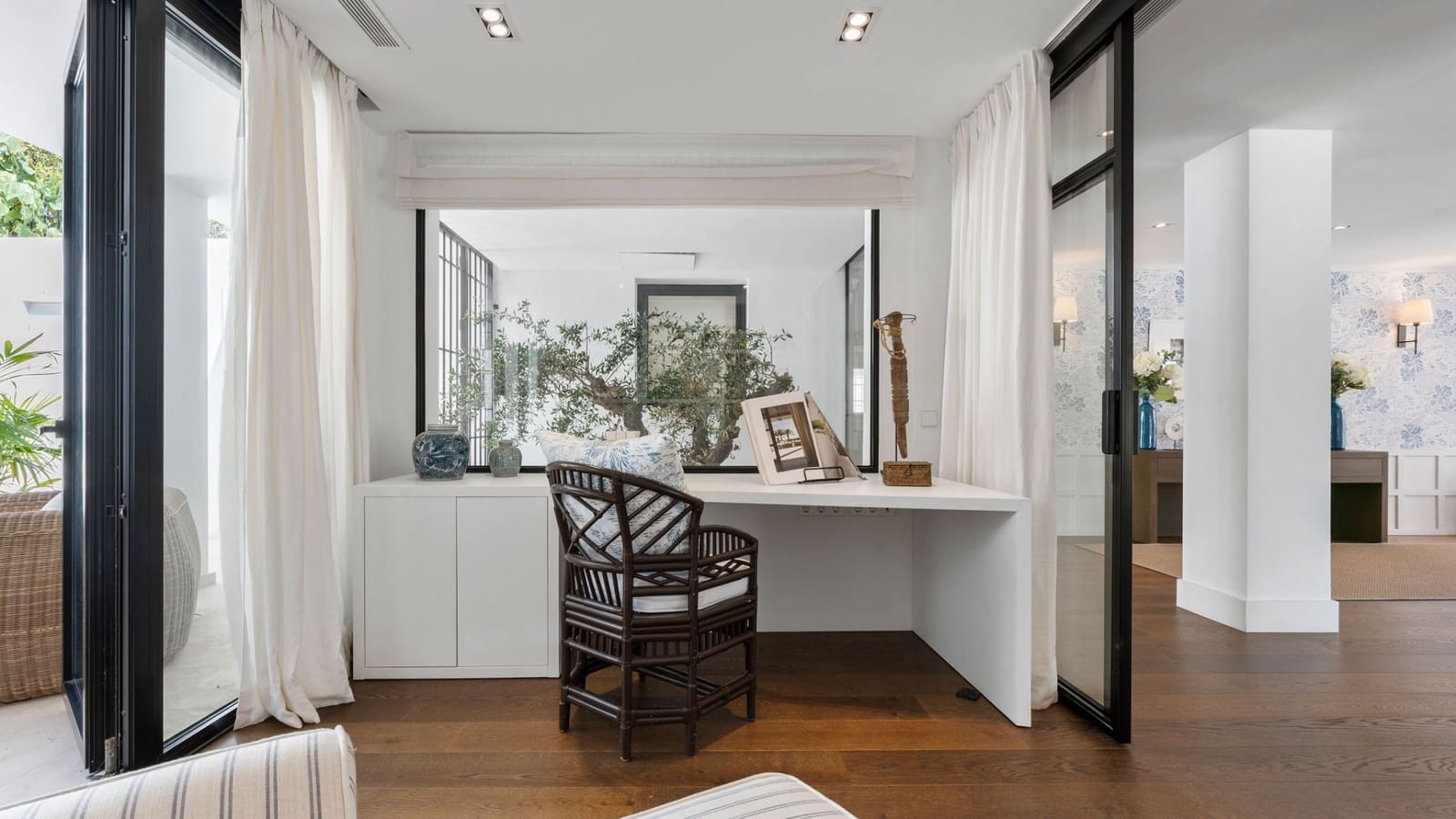 7 slaapkamer Villa te koop in Marbella met zwembad garage - € 6.450.000 (Ref: 9614481)