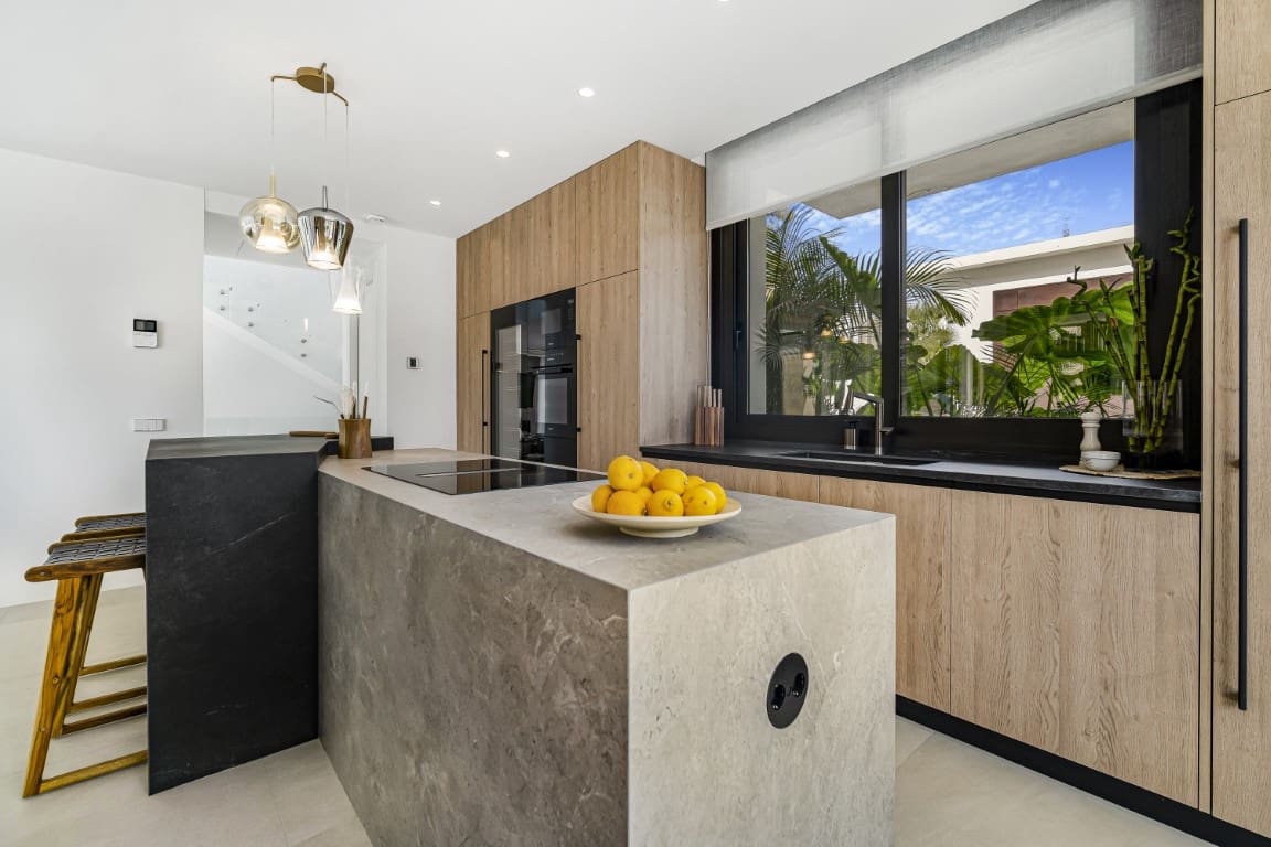 6 soveværelse Villa til salg i Marbella med swimmingpool garage - € 5.900.000 (Ref: 9614482)