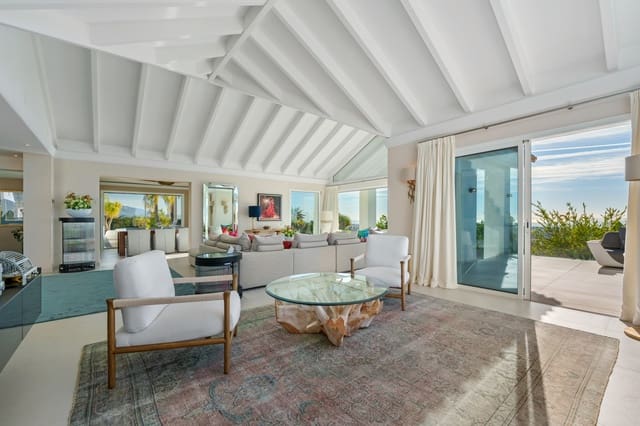 9 makuuhuone Huvila myytävänä paikassa Los Arqueros - Puerto del Almendro, Benahavís mukana uima-altaan 
autotalli - 8 250 000 € (Ref: 9618725)