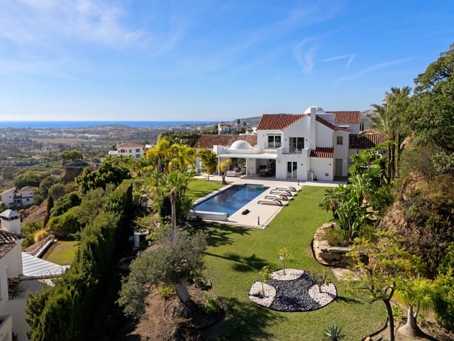 9 chambre Villa/Maison à vendre à Los Arqueros - Puerto del Almendro, Benahavís avec piscine garage - 8 250 000 € (Ref: 9618725)