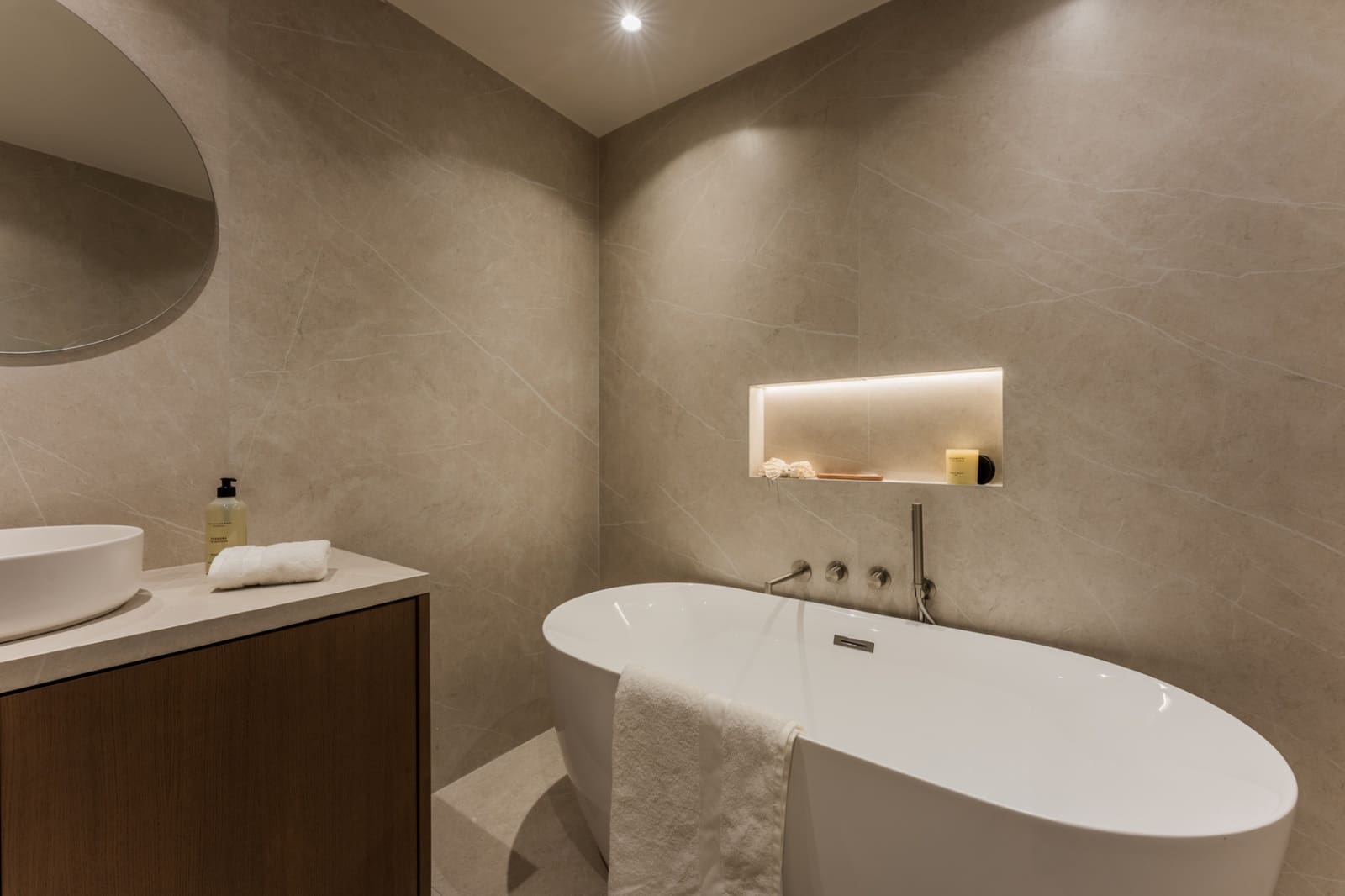 Pareado de 4 habitaciones en Marbella en venta con piscina garaje - 2.595.000 € (Ref: 9618726)