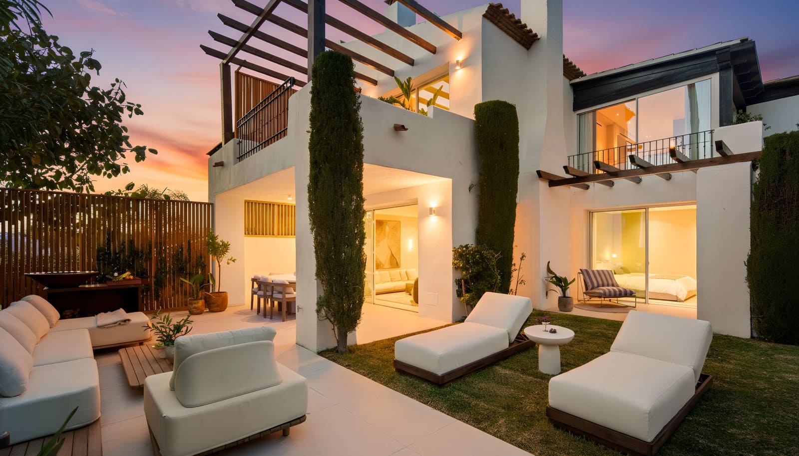 Pareado de 4 habitaciones en Marbella en venta con piscina garaje - 2.595.000 € (Ref: 9618726)