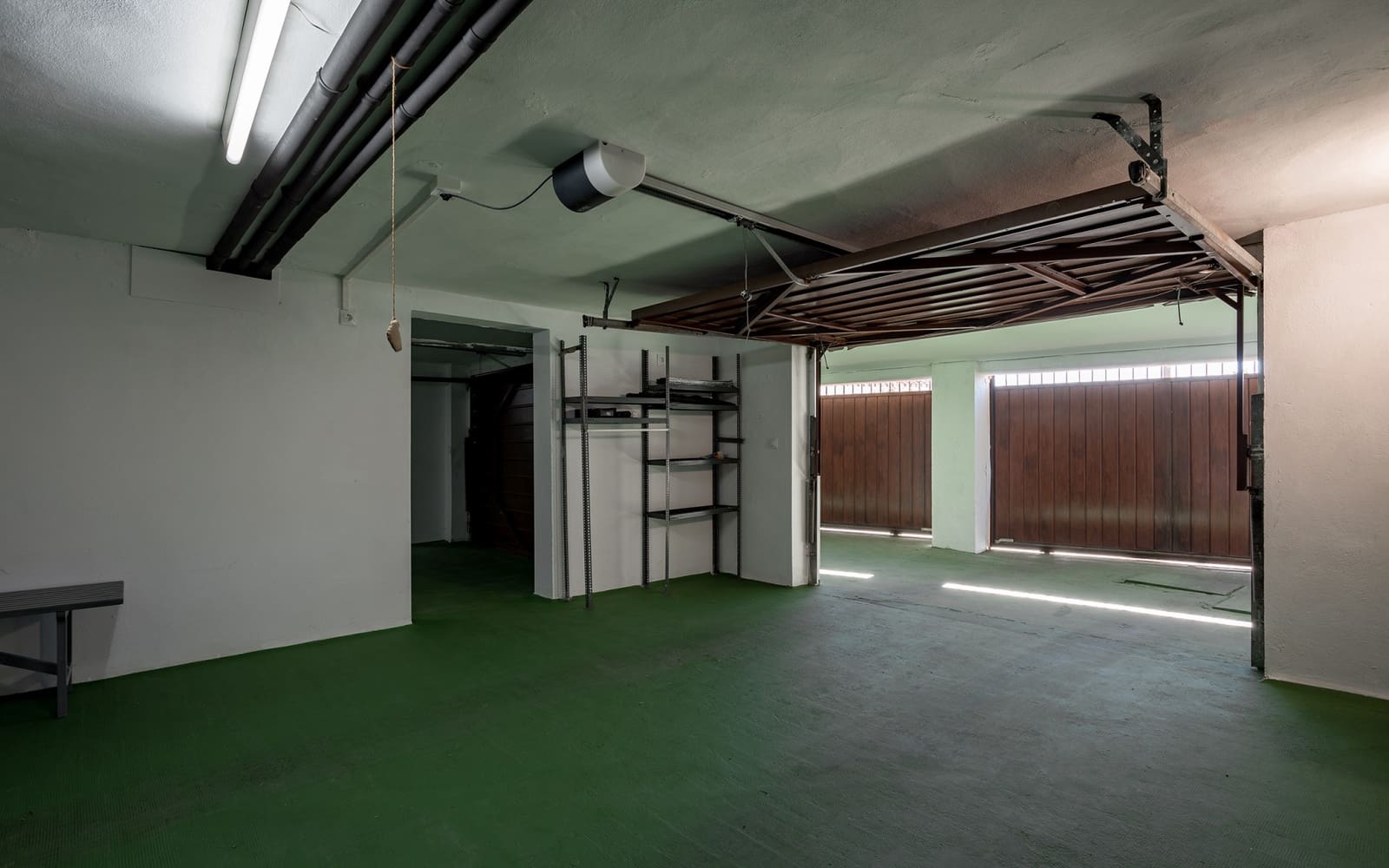 4 sypialnia Willa na sprzedaż w Nueva Andalucia z basenem garażem - 2 195 000 € (Ref: 9629420)